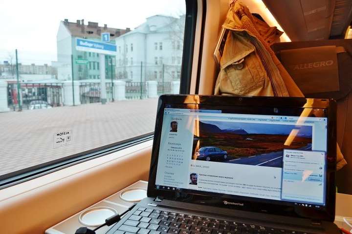 «Укрзалізниця» хоче інтернет в поїздах зробити платним 