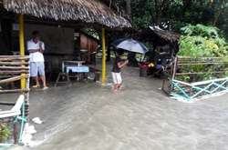 На Філіппінах вирує тропічний циклон: дев'ять загиблих, 40 тисяч евакуювано