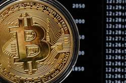 Біткоїн «перевалив» за $10 тис