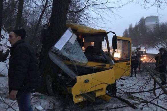 Зіткнення «Богданів» у Києві: постраждало 12 пасажирів 