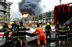 На сміттєпереробному заводі у Китаї сталася пожежа: загинули дев’ятеро