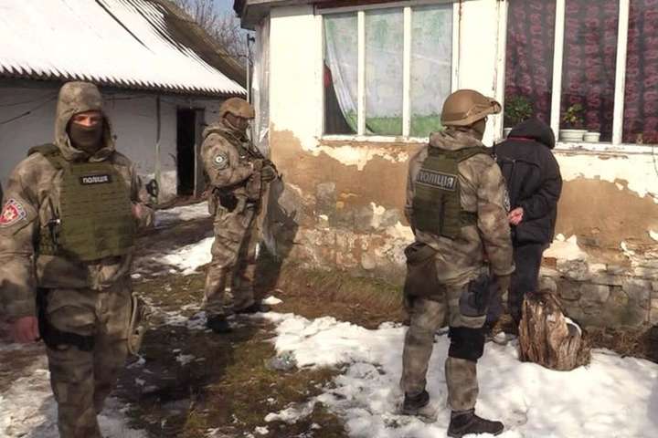Київські правоохоронці звільнили заручника і затримали його викрадачів