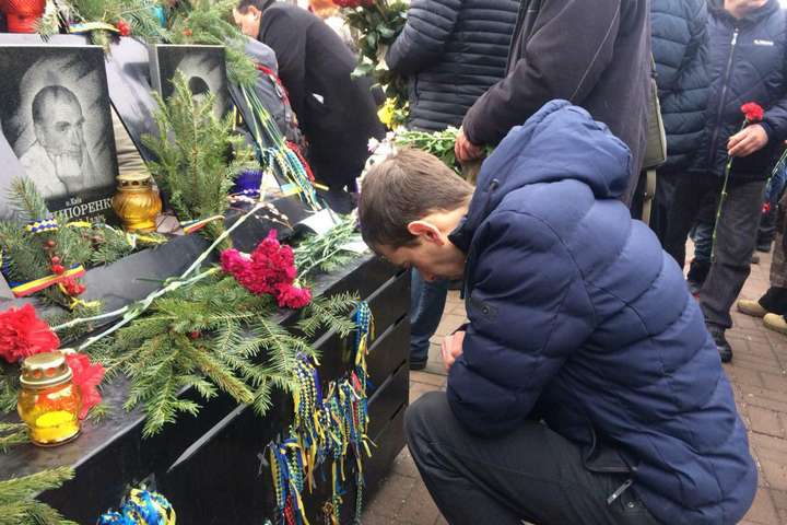 У Києві пройшов молебень пам’яті загиблих учасників Революції Гідності