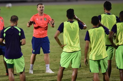 Сергій Ребров тренує свій клуб. Фото: Tribuna
  