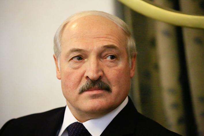 Президент Білорусі  поскаржився на «потік зброї» з України