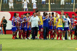 Так у футбол не грають: у Бразилії матч завершився масовими бійками та вилученнями (відео)