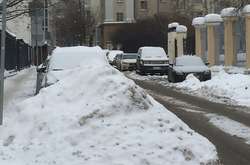 И да, еще немного расстрою посла Австралии: по Кропоткинскому переулку ни Бирюков, ни Собянин не ездят