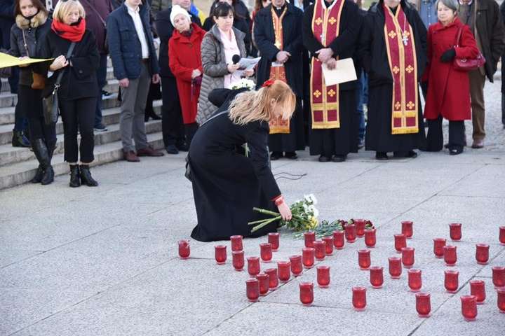 Українці у Вашингтоні вшанували пам’ять героїв Небесної сотні