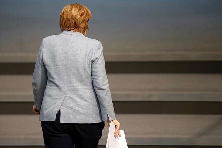 Доля уряду Меркель вирішується на поштовому голосуванні