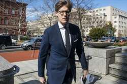 Адвокат Алекс Ван дер Цваан