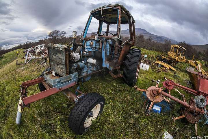 Трактори, бульдозери та екскаватори. Як виглядає кладовище старої техніки в Ісландії
