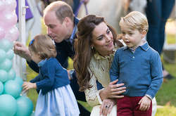 Принц Уильям и Кейт Миддлтон с детьми