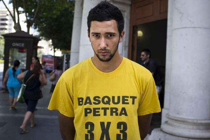 В Іспанії репер отримав три роки в'язниці за прославляння у своїх треках тероризму 