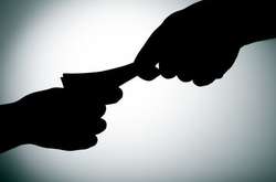 Україна випередила Росію у рейтингу сприйняття корупції