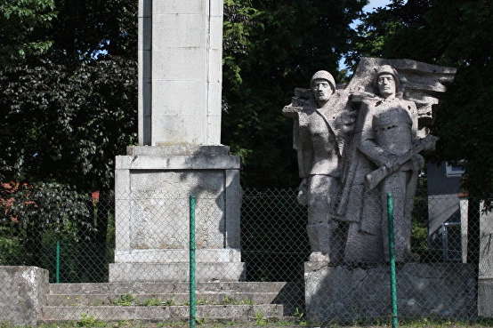 У Польщі знесли пам'ятник подяки Радянській армії