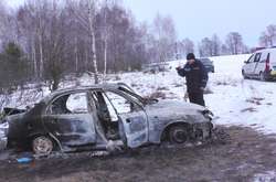 В лесу на Черниговщине нашли сгоревшее авто с трупом