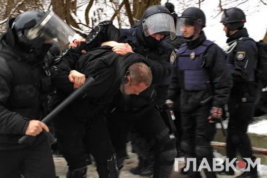 Рівень безкарності в Україні продовжує зростати. Доповідь Amnesty International (повний текст)