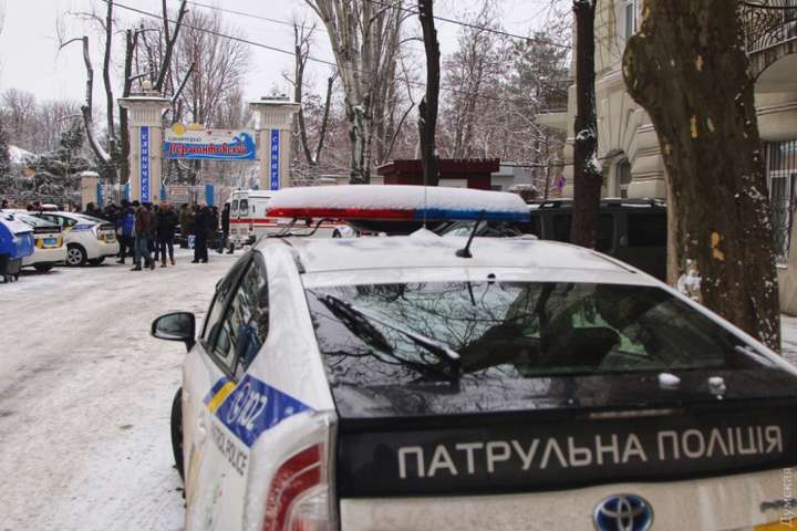 В одеський санаторій «Лермонтовський» увірвалися 70 людей з арматурою, захопивши адмінбудівлю