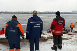 В Киеве в Днепре обнаружили тело женщины 