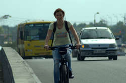 Коли в Києві облаштують велодоріжки на Виноградар, Оболонь і Солом’янку