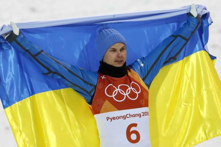 Абраменко - прапороносець України на закритті Олімпіади