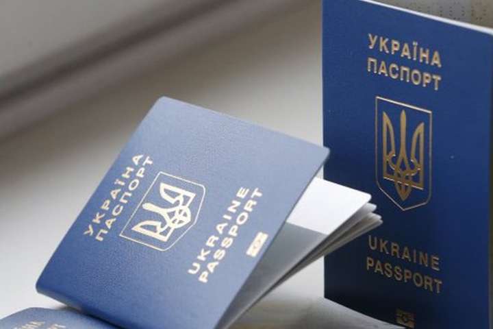 Окупанти змушують відмовлятися від українського громадянства кримчан-призовників
