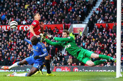 Чемпіонат Англії. «Манчестер Юнайтед» мінімально обіграв «Челсі»