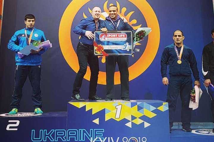 Беленюк виграв міжнародний турнір з боротьби у Києві. Інші результати українців