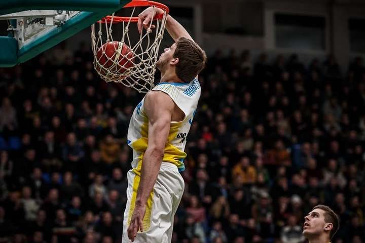 Як українські баскетболісти переграли шведів у кваліфікації на Чемпіонат світу (відео)