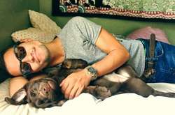   Хозяева   копируют   мимику   своих   любимцев  