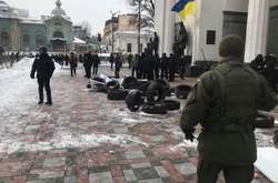 В поліції уточнили кількість постраждалих і затриманих під час сутичок біля Ради 