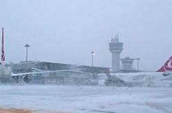Аеропорти в Херсоні і Одесі закрились через негоду