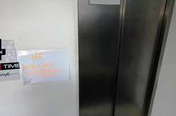 У торговому центрі Вінниці зірвався ліфт з шістьма людьми