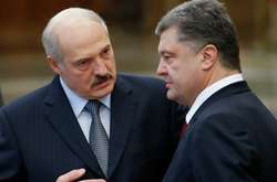Порошенко поговорил по телефону с Лукашенко 