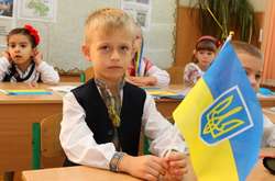 Батькам нагадали, що їх діти повинні прийти в суботу у школу