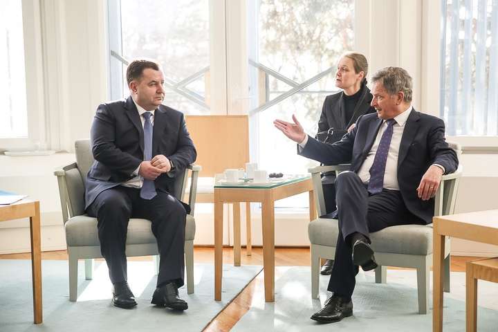 Полторак встретился с президентом Финляндии: о чем говорили