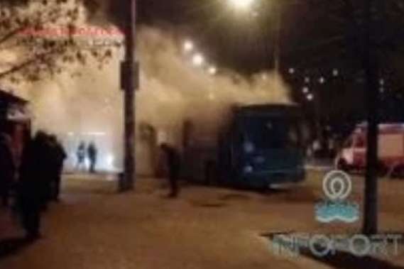 Тролейбус  з пасажирами вибухнув в Одесі
