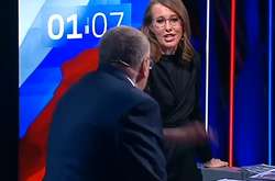 У Собчак сдали нервы: облила Жириновского водой (видео)