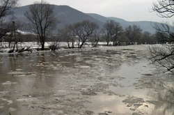 Рятувальники попередили про підйом рівня води у Дністрі 
