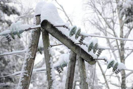 В Україні через снігопади знеструмлені 33 населених пункти 