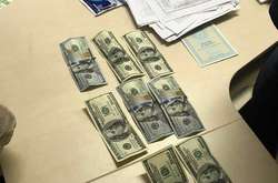 Проректора київського вишу затримано на хабарі