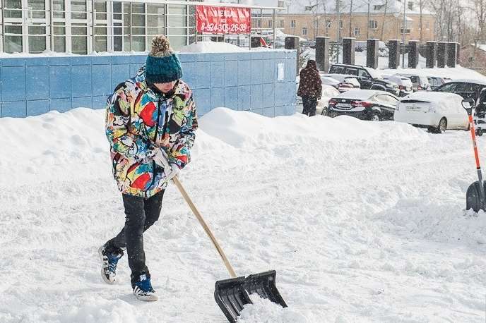 Не прибрав сніг – штраф: адмінпротоколи отримали близько 70 організацій