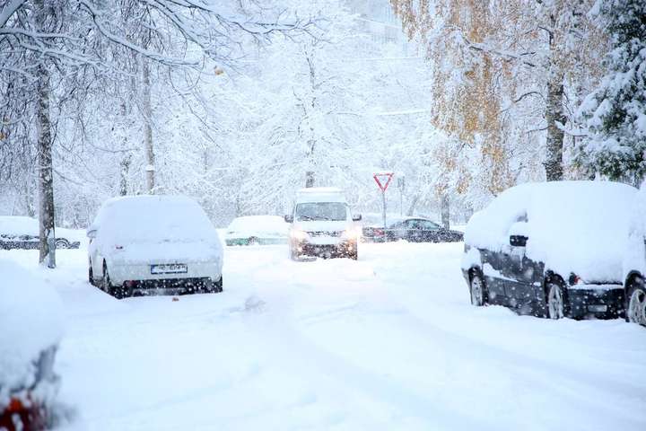 Прогноз погоди: У вихідні Україну накриють снігопади та морози