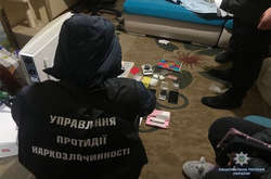 Столична поліція вилучила наркотиків майже на мільйон гривень