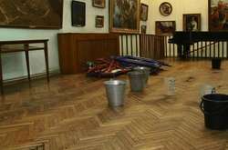 В Одеському музеї затоплює шедеври живопису (фото)