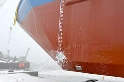 У Миколаєві спустили на воду судно довжиною 100 метрів: фоторепортаж