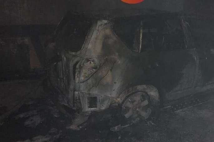 У підземному паркінгу у Києві згоріло п'ять авто