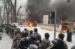 Знесення наметів під Радою