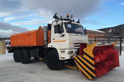 ДТП сталася через зіткнення рейсового автобуса і снігоприбирального автомобіля «КамАЗ»