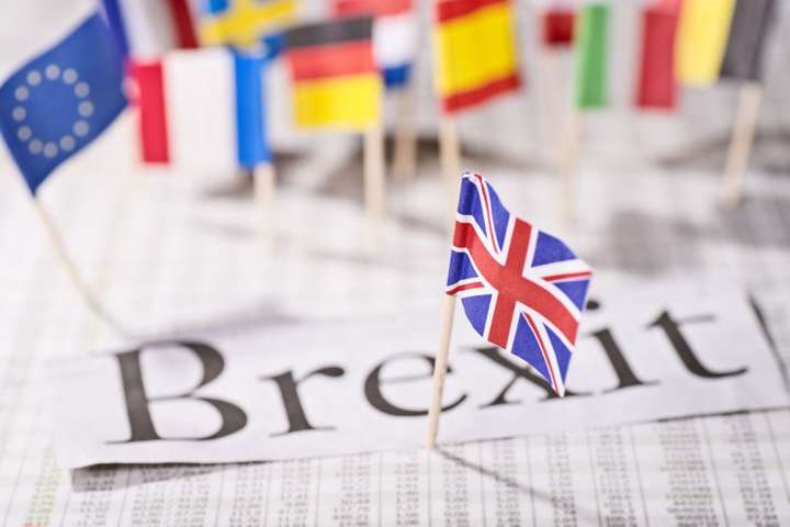 ЄС хоче змусити Велику Британію визначити формат майбутніх відносин
